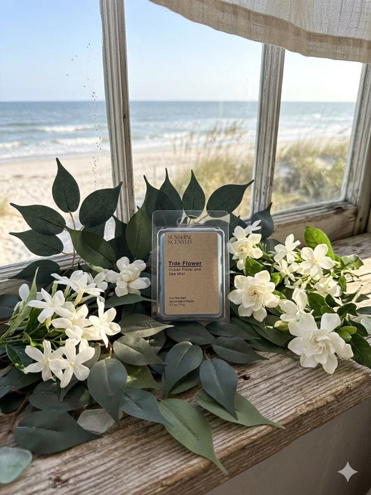 Hand Poured, Pure Soy Wax Melt, Ocean Floral and Sea Mist